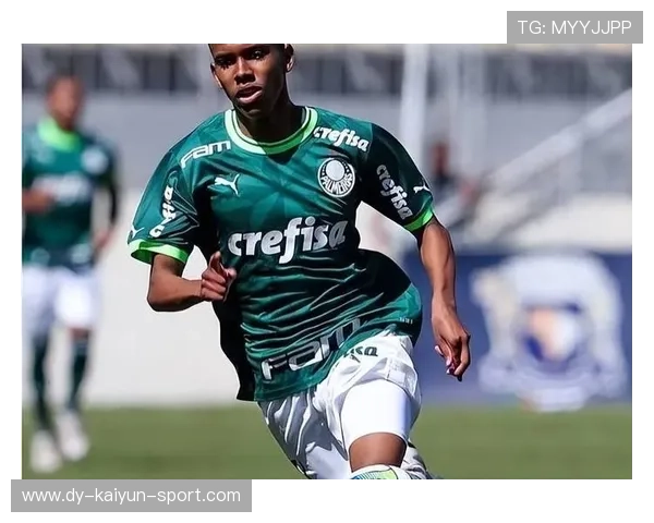 亚马尔分手后与意大利模特传绯闻。，亚马儿半岛